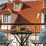 Castelo Apartment - Beautiful Balcony View